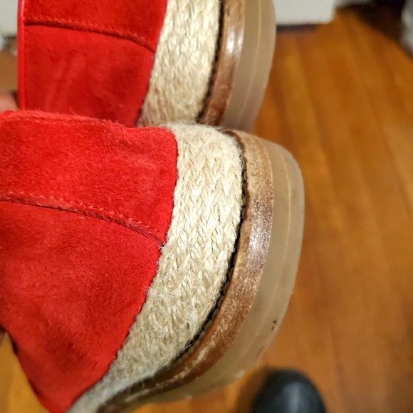 Aqualita red suede shoes - Picture 7 of 7